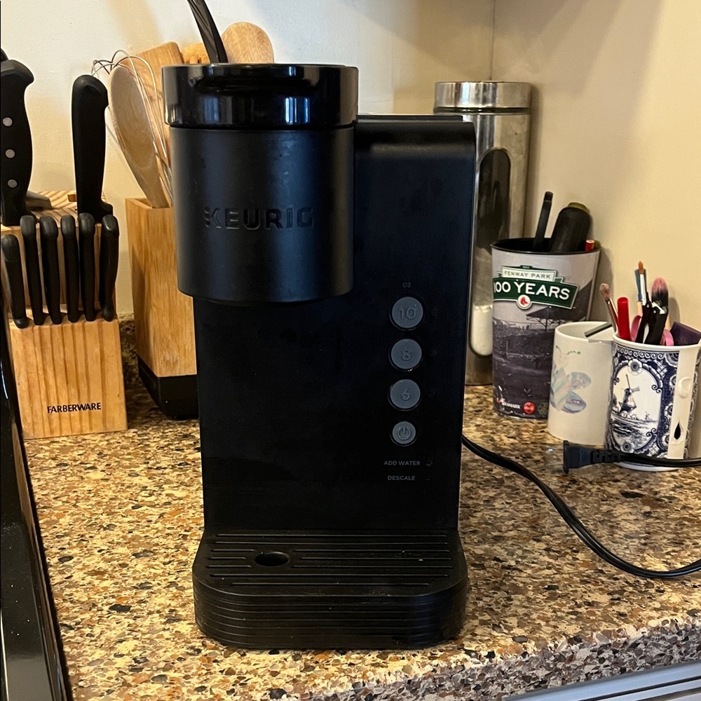 Keurig Matte Black Coffee Brewer